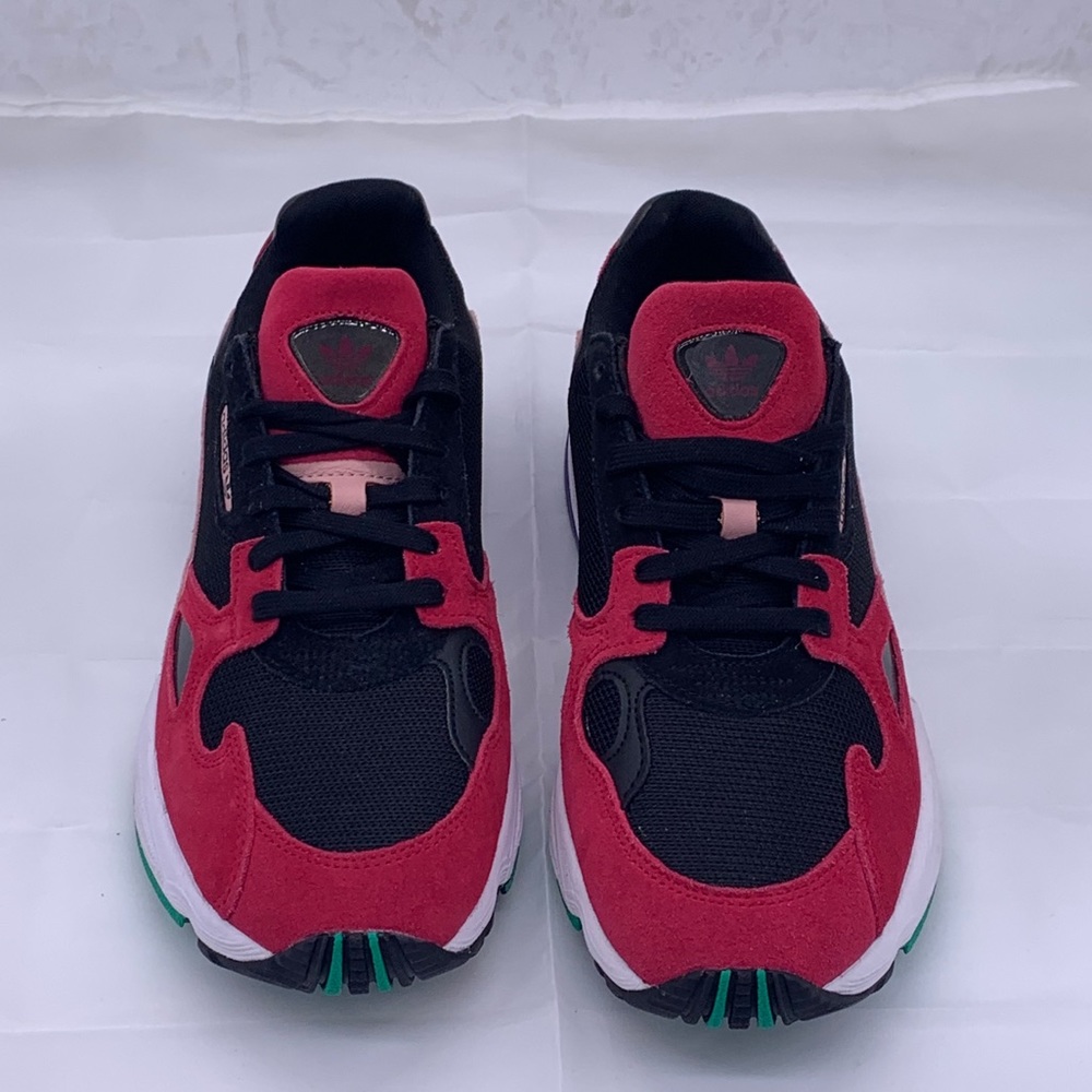 adidas Falcon Core Black Energy Pink